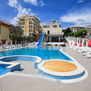 Hotel Corona